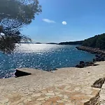 Mac Hulas By The Sea Apartament Tisno