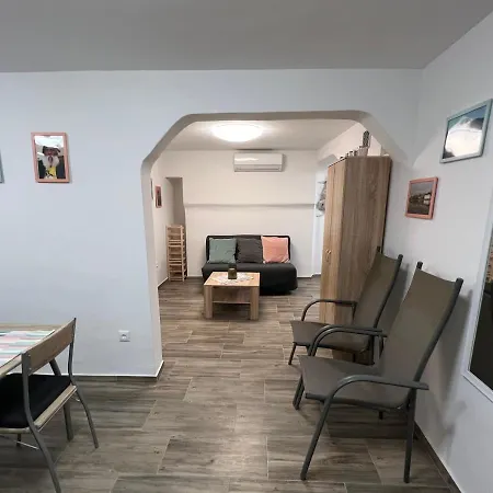Mac Hulas By The Sea Apartman Tisno