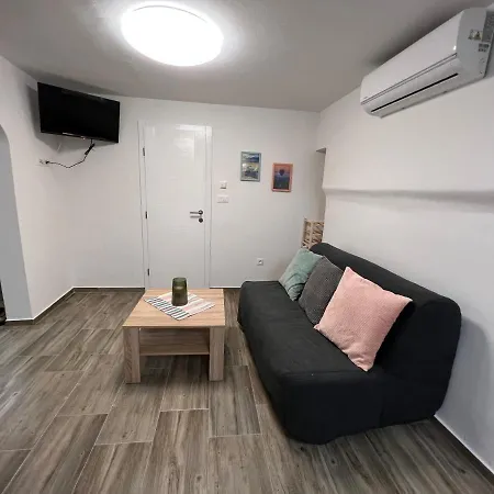 Apartman Mac Hulas By The Sea *
