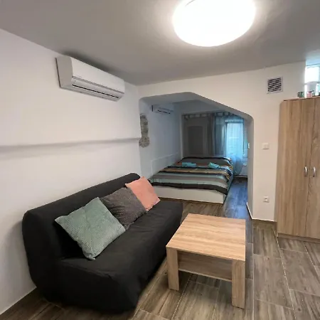 Apartman Mac Hulas By The Sea