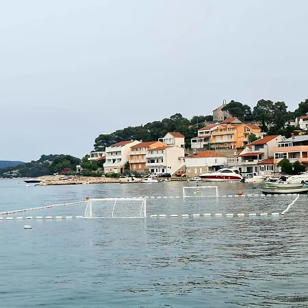 Apartman Mac Hulas By The Sea Tisno