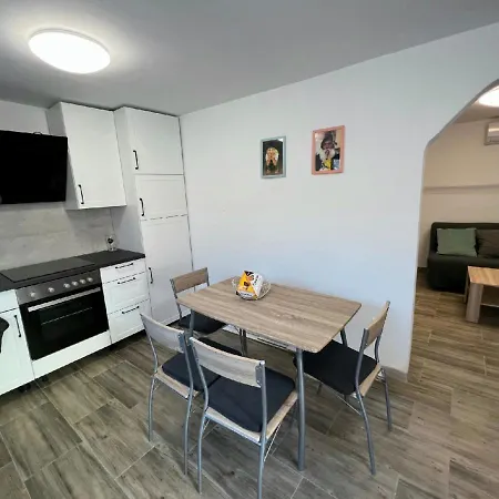 Casa De Tisno *