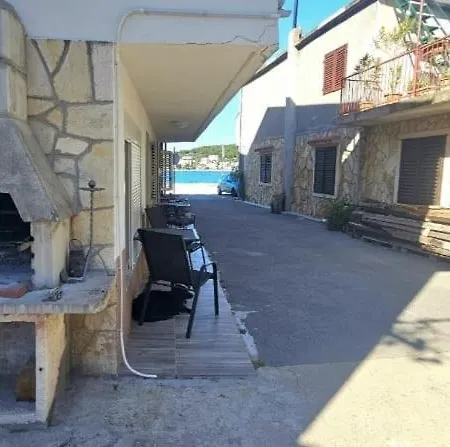 Casa De *