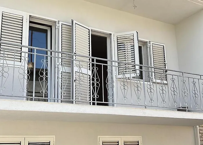 Mac Hulas By The Sea טיסנו