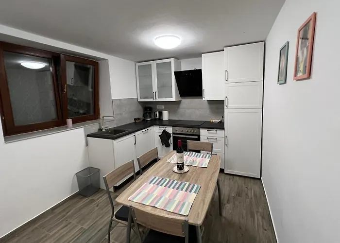 Mac Hulas By The Sea * טיסנו