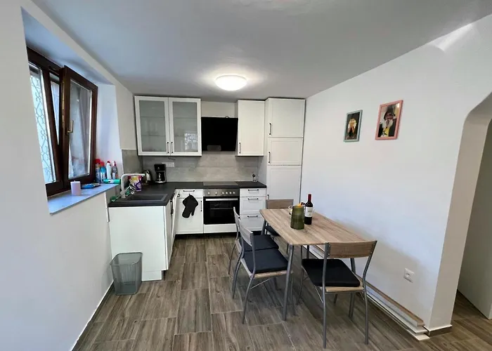 Mac Hulas By The Sea טיסנו